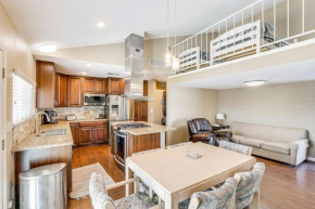 Convenience By the River Bullhead City Townhome!